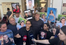 Gemi faciasında yakınlarını kaybeden aileler Girne Mahkemesi önünde adalet taleplerini yineledi