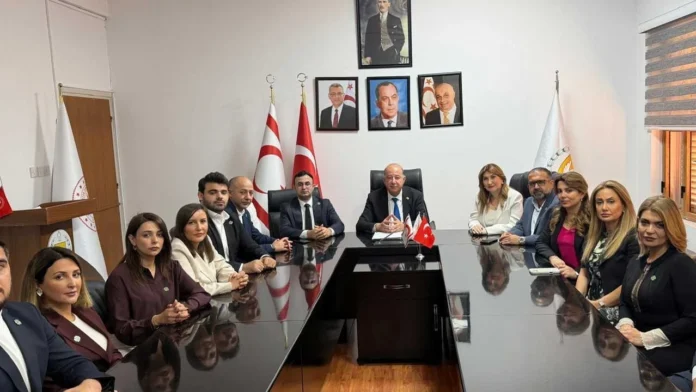 Dinçyürek: Azerbaycan ile sağlık alanındaki iş birliğimizi somut projelere dönüştürmek istiyoruz