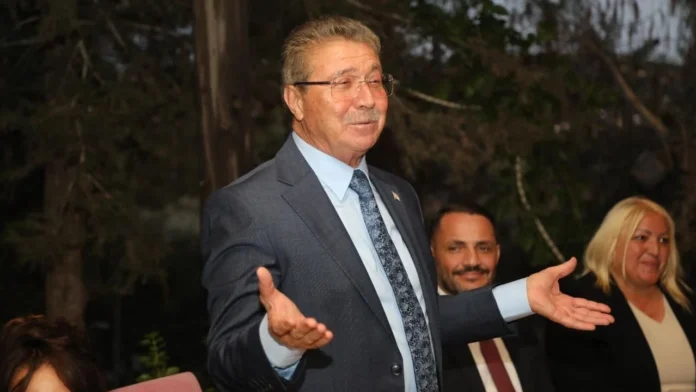 "Sizin işiniz konuşmak, bizim işimiz çalışmak"